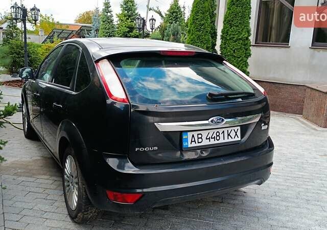 Черный Форд Фокус, объемом двигателя 1.8 л и пробегом 287 тыс. км за 6800 $, фото 7 на Automoto.ua