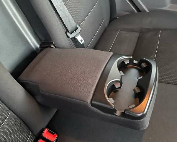 Черный Форд Фокус, объемом двигателя 1.8 л и пробегом 245 тыс. км за 7000 $, фото 61 на Automoto.ua