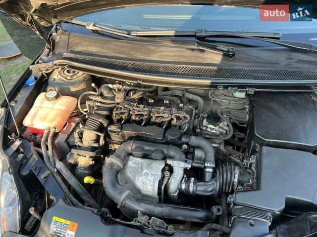 Черный Форд Фокус, объемом двигателя 1.56 л и пробегом 278 тыс. км за 4600 $, фото 22 на Automoto.ua