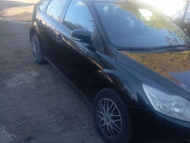 Черный Форд Фокус, объемом двигателя 1.6 л и пробегом 268 тыс. км за 4800 $, фото 2 на Automoto.ua