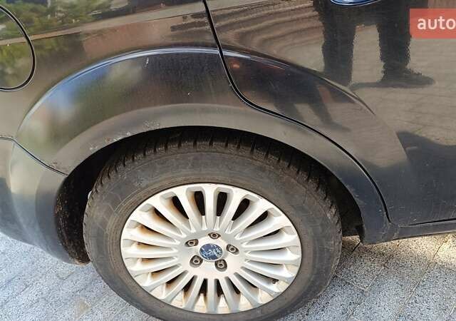 Черный Форд Фокус, объемом двигателя 1.8 л и пробегом 287 тыс. км за 6800 $, фото 47 на Automoto.ua