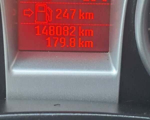 Черный Форд Фокус, объемом двигателя 2 л и пробегом 150 тыс. км за 4550 $, фото 4 на Automoto.ua