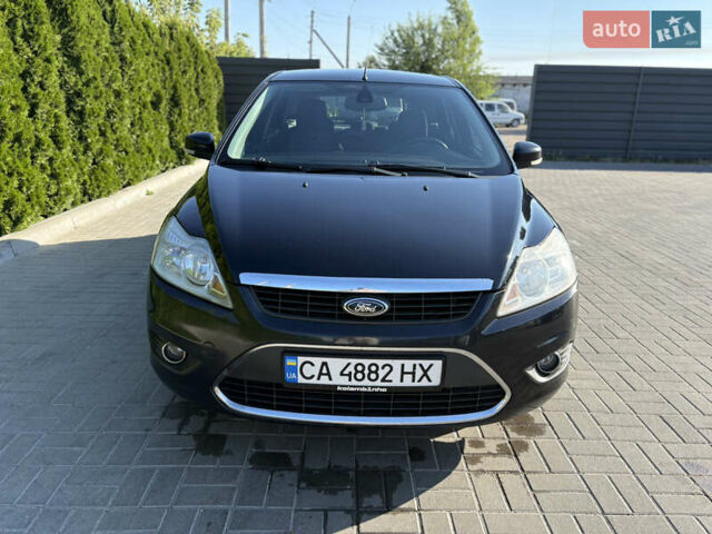 Черный Форд Фокус, объемом двигателя 1.6 л и пробегом 177 тыс. км за 5500 $, фото 1 на Automoto.ua