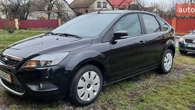 Черный Форд Фокус, объемом двигателя 1.8 л и пробегом 189 тыс. км за 5500 $, фото 1 на Automoto.ua