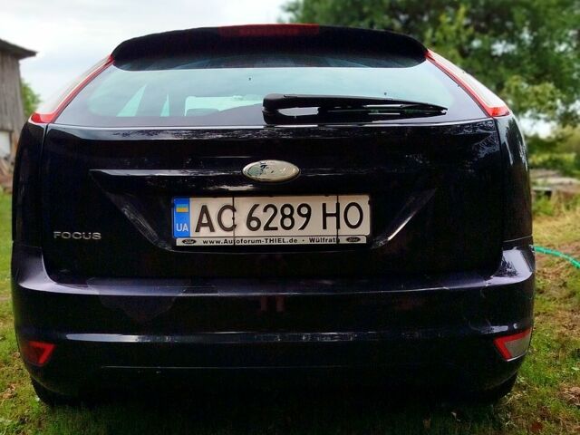 Чорний Форд Фокус, об'ємом двигуна 1.6 л та пробігом 217 тис. км за 4600 $, фото 1 на Automoto.ua