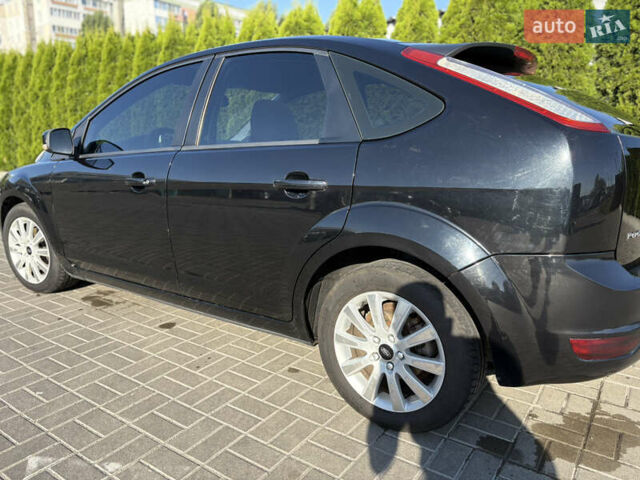 Черный Форд Фокус, объемом двигателя 1.6 л и пробегом 177 тыс. км за 5500 $, фото 5 на Automoto.ua