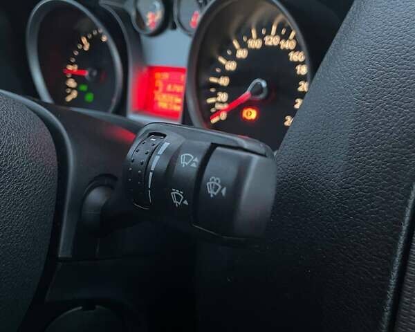 Черный Форд Фокус, объемом двигателя 1.8 л и пробегом 245 тыс. км за 7000 $, фото 48 на Automoto.ua