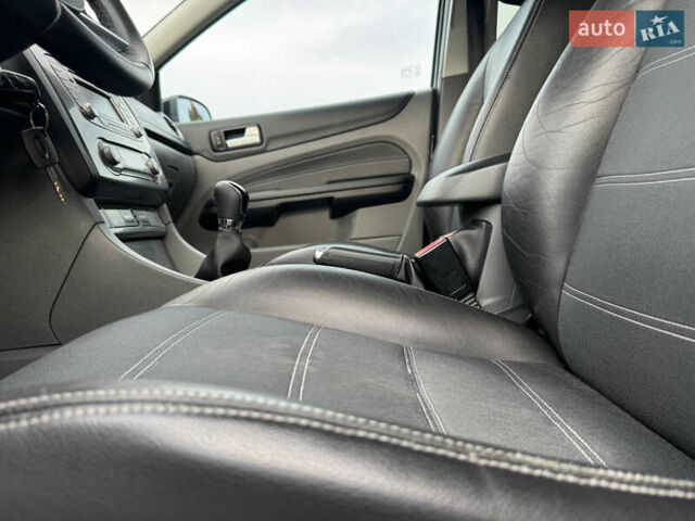 Черный Форд Фокус, объемом двигателя 1.8 л и пробегом 193 тыс. км за 5999 $, фото 45 на Automoto.ua