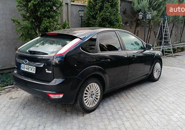 Черный Форд Фокус, объемом двигателя 1.8 л и пробегом 287 тыс. км за 6800 $, фото 5 на Automoto.ua