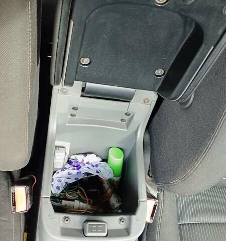 Черный Форд Фокус, объемом двигателя 1.8 л и пробегом 287 тыс. км за 6800 $, фото 19 на Automoto.ua