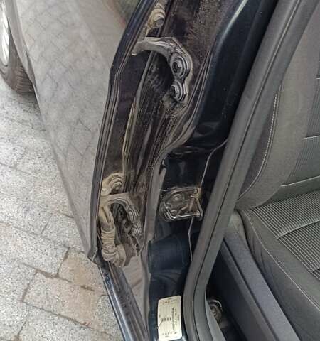 Черный Форд Фокус, объемом двигателя 1.8 л и пробегом 287 тыс. км за 6800 $, фото 24 на Automoto.ua