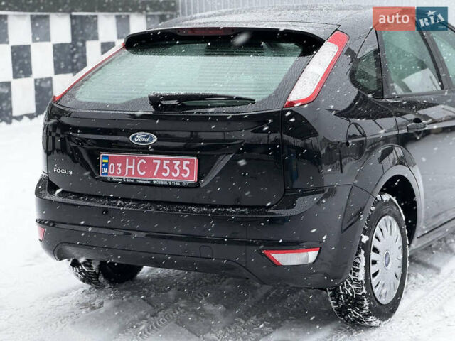 Черный Форд Фокус, объемом двигателя 1.6 л и пробегом 192 тыс. км за 5600 $, фото 8 на Automoto.ua