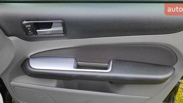 Черный Форд Фокус, объемом двигателя 1.8 л и пробегом 189 тыс. км за 5500 $, фото 35 на Automoto.ua