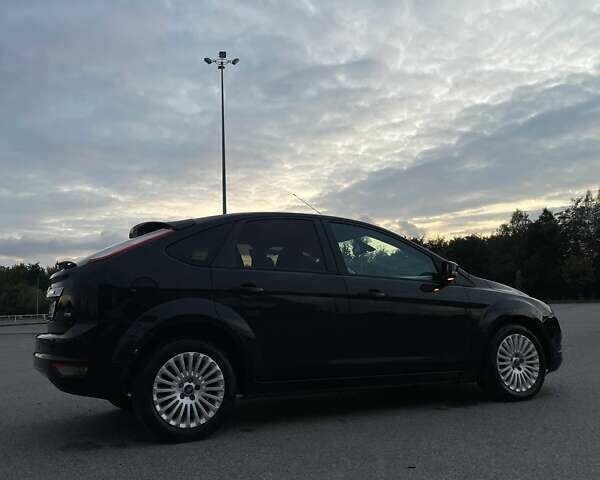 Черный Форд Фокус, объемом двигателя 1.8 л и пробегом 245 тыс. км за 7000 $, фото 28 на Automoto.ua