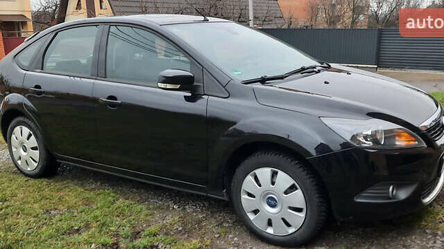 Черный Форд Фокус, объемом двигателя 1.8 л и пробегом 189 тыс. км за 5500 $, фото 6 на Automoto.ua