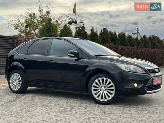 Черный Форд Фокус, объемом двигателя 1.8 л и пробегом 193 тыс. км за 5999 $, фото 12 на Automoto.ua