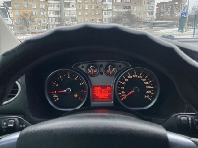 Черный Форд Фокус, объемом двигателя 1.6 л и пробегом 330 тыс. км за 5500 $, фото 11 на Automoto.ua