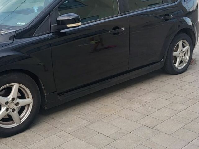 Черный Форд Фокус, объемом двигателя 1.6 л и пробегом 241 тыс. км за 6500 $, фото 1 на Automoto.ua