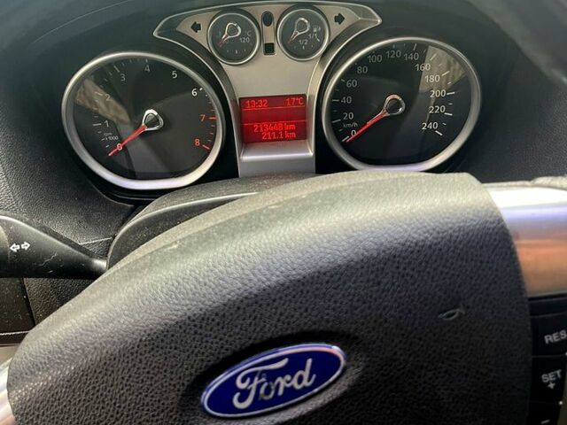 Чорний Форд Фокус, об'ємом двигуна 1.6 л та пробігом 213 тис. км за 5750 $, фото 3 на Automoto.ua