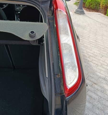 Черный Форд Фокус, объемом двигателя 1.8 л и пробегом 287 тыс. км за 6800 $, фото 13 на Automoto.ua