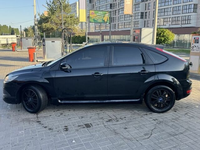Черный Форд Фокус, объемом двигателя 1.6 л и пробегом 305 тыс. км за 4600 $, фото 3 на Automoto.ua