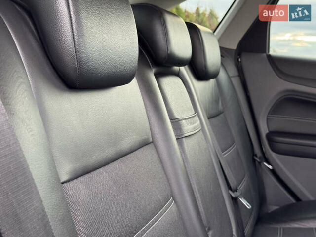 Черный Форд Фокус, объемом двигателя 1.8 л и пробегом 193 тыс. км за 5999 $, фото 78 на Automoto.ua