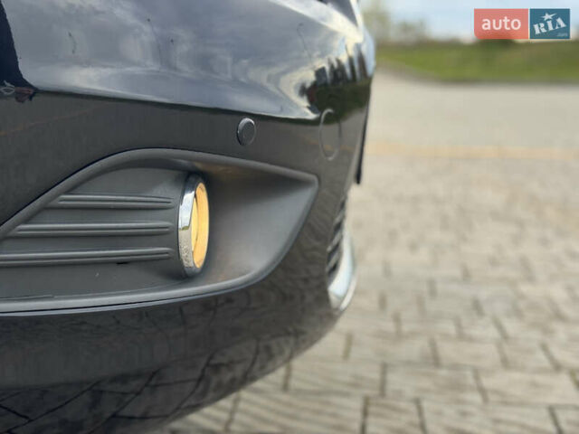 Черный Форд Фокус, объемом двигателя 1.8 л и пробегом 193 тыс. км за 5999 $, фото 4 на Automoto.ua