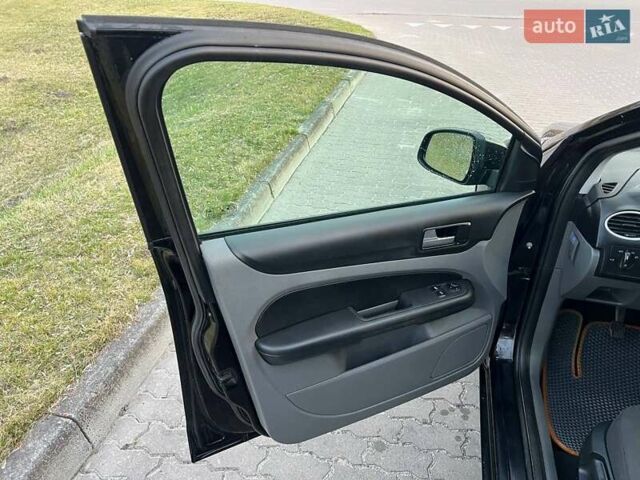 Черный Форд Фокус, объемом двигателя 1.56 л и пробегом 278 тыс. км за 4600 $, фото 18 на Automoto.ua