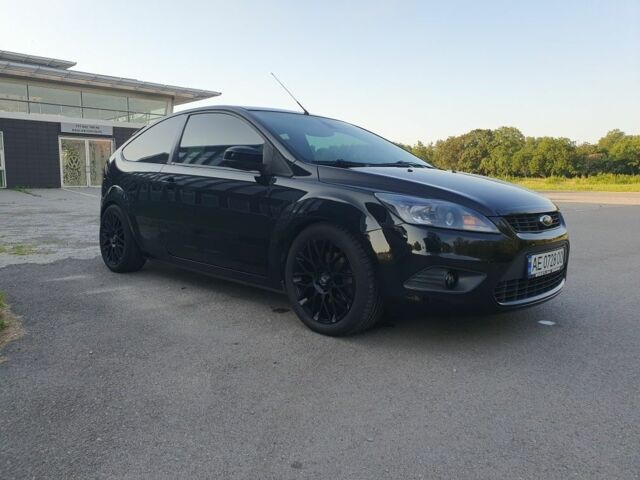 Черный Форд Фокус, объемом двигателя 2 л и пробегом 210 тыс. км за 7000 $, фото 7 на Automoto.ua