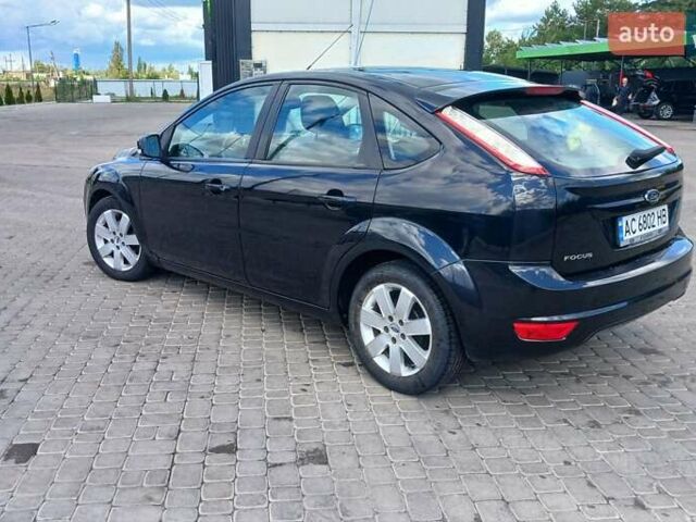 Черный Форд Фокус, объемом двигателя 1.56 л и пробегом 405 тыс. км за 4950 $, фото 4 на Automoto.ua