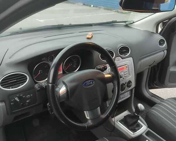 Черный Форд Фокус, объемом двигателя 1.6 л и пробегом 266 тыс. км за 5700 $, фото 19 на Automoto.ua