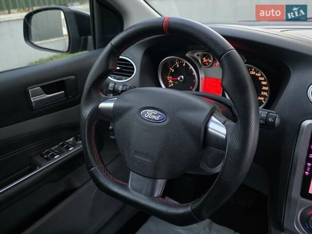 Черный Форд Фокус, объемом двигателя 1.6 л и пробегом 209 тыс. км за 6850 $, фото 38 на Automoto.ua