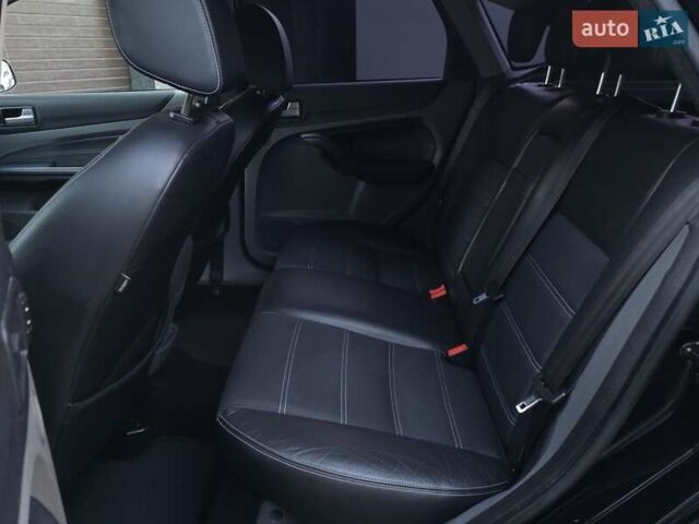 Черный Форд Фокус, объемом двигателя 1.6 л и пробегом 209 тыс. км за 6850 $, фото 28 на Automoto.ua