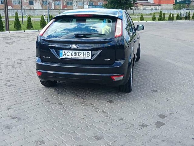 Черный Форд Фокус, объемом двигателя 1.56 л и пробегом 405 тыс. км за 4950 $, фото 1 на Automoto.ua