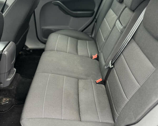 Черный Форд Фокус, объемом двигателя 1.8 л и пробегом 283 тыс. км за 5200 $, фото 10 на Automoto.ua