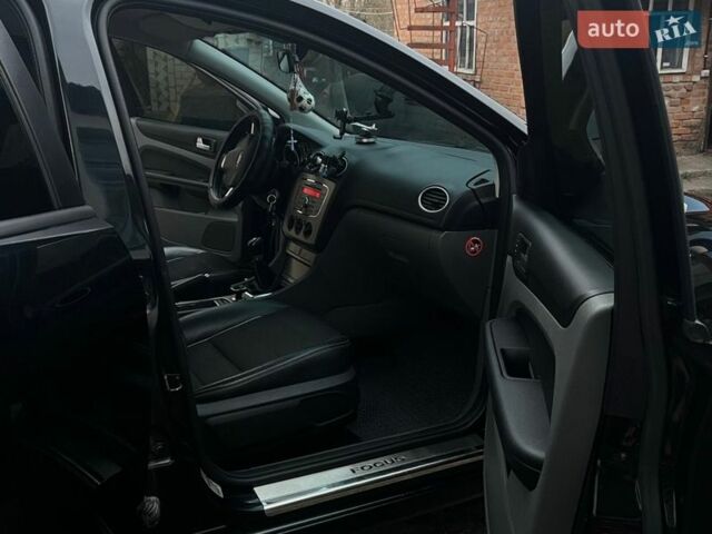 Черный Форд Фокус, объемом двигателя 1.6 л и пробегом 240 тыс. км за 5100 $, фото 4 на Automoto.ua