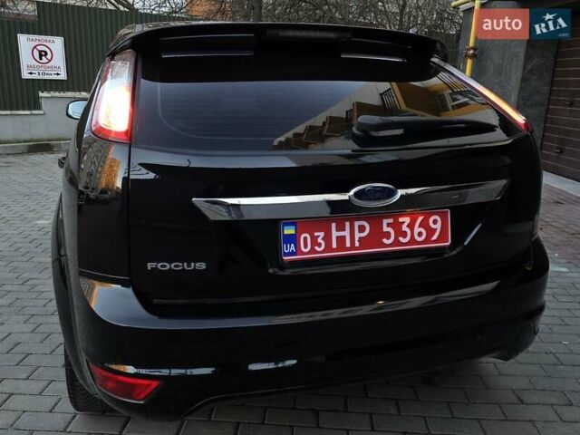 Черный Форд Фокус, объемом двигателя 1.6 л и пробегом 209 тыс. км за 6850 $, фото 8 на Automoto.ua