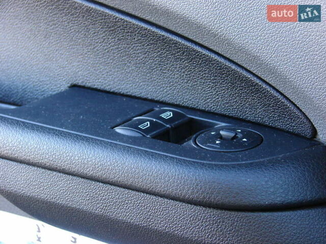 Форд Фокус 2009 в Одессе на Automoto.ua Черный Форд Фокус, объемом двигателя 1.6 л и пробегом 213 тыс. км за 5750 $, фото 13 на Automoto.ua