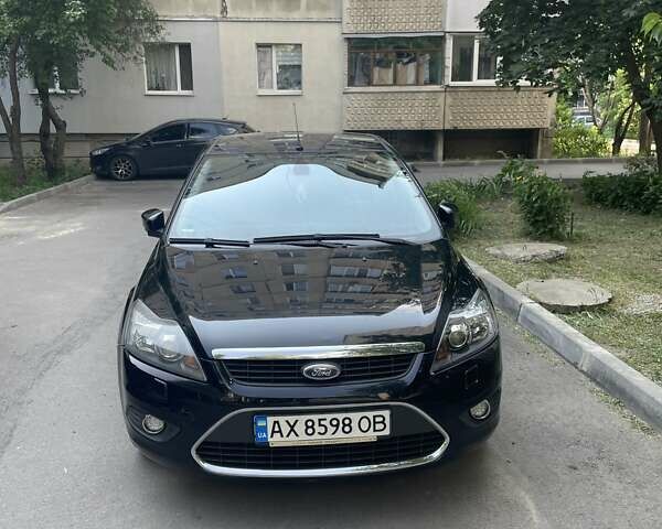 Форд Фокус 2009 у Харкові на Automoto.ua Чорний Форд Фокус, об'ємом двигуна 1.8 л та пробігом 188 тис. км за 6800 $, фото 1 на Automoto.ua