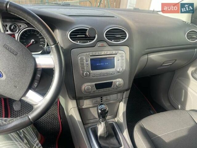 Чорний Форд Фокус, об'ємом двигуна 1.8 л та пробігом 260 тис. км за 5190 $, фото 13 на Automoto.ua