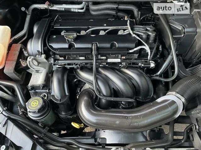 Чорний Форд Фокус, об'ємом двигуна 1.6 л та пробігом 139 тис. км за 6750 $, фото 85 на Automoto.ua