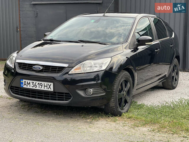 Черный Форд Фокус, объемом двигателя 1.6 л и пробегом 180 тыс. км за 6500 $, фото 1 на Automoto.ua