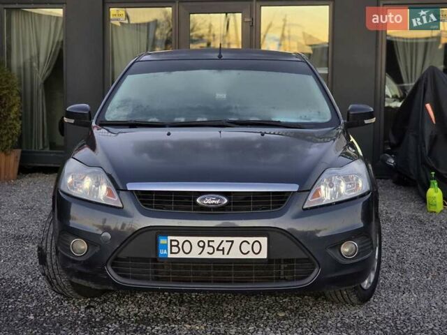 Черный Форд Фокус, объемом двигателя 1.6 л и пробегом 189 тыс. км за 5599 $, фото 1 на Automoto.ua