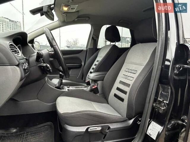 Черный Форд Фокус, объемом двигателя 1.56 л и пробегом 178 тыс. км за 6790 $, фото 9 на Automoto.ua