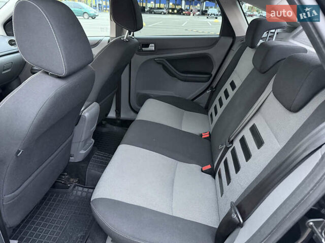 Черный Форд Фокус, объемом двигателя 1.56 л и пробегом 178 тыс. км за 6500 $, фото 11 на Automoto.ua