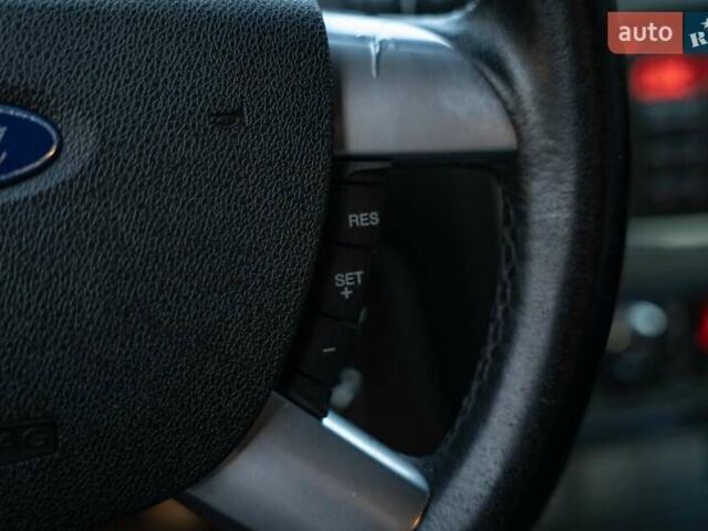 Чорний Форд Фокус, об'ємом двигуна 2 л та пробігом 258 тис. км за 7700 $, фото 21 на Automoto.ua