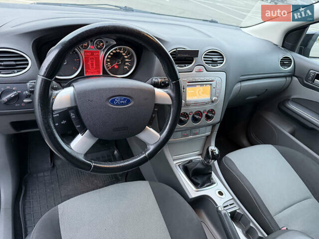 Черный Форд Фокус, объемом двигателя 1.56 л и пробегом 178 тыс. км за 6500 $, фото 14 на Automoto.ua