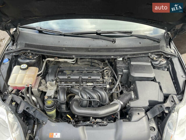 Черный Форд Фокус, объемом двигателя 1.6 л и пробегом 178 тыс. км за 6300 $, фото 29 на Automoto.ua