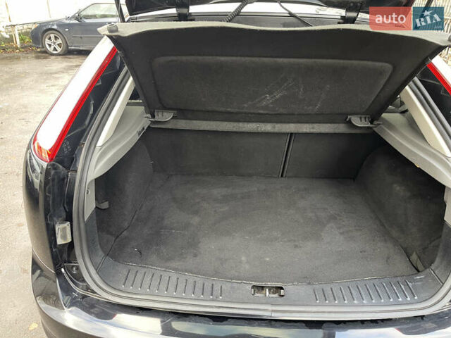 Черный Форд Фокус, объемом двигателя 1.6 л и пробегом 178 тыс. км за 6300 $, фото 11 на Automoto.ua