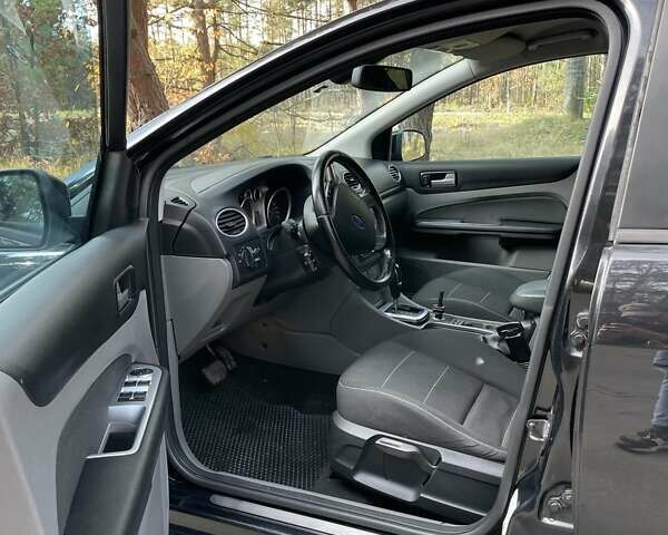 Чорний Форд Фокус, об'ємом двигуна 2 л та пробігом 257 тис. км за 5400 $, фото 10 на Automoto.ua